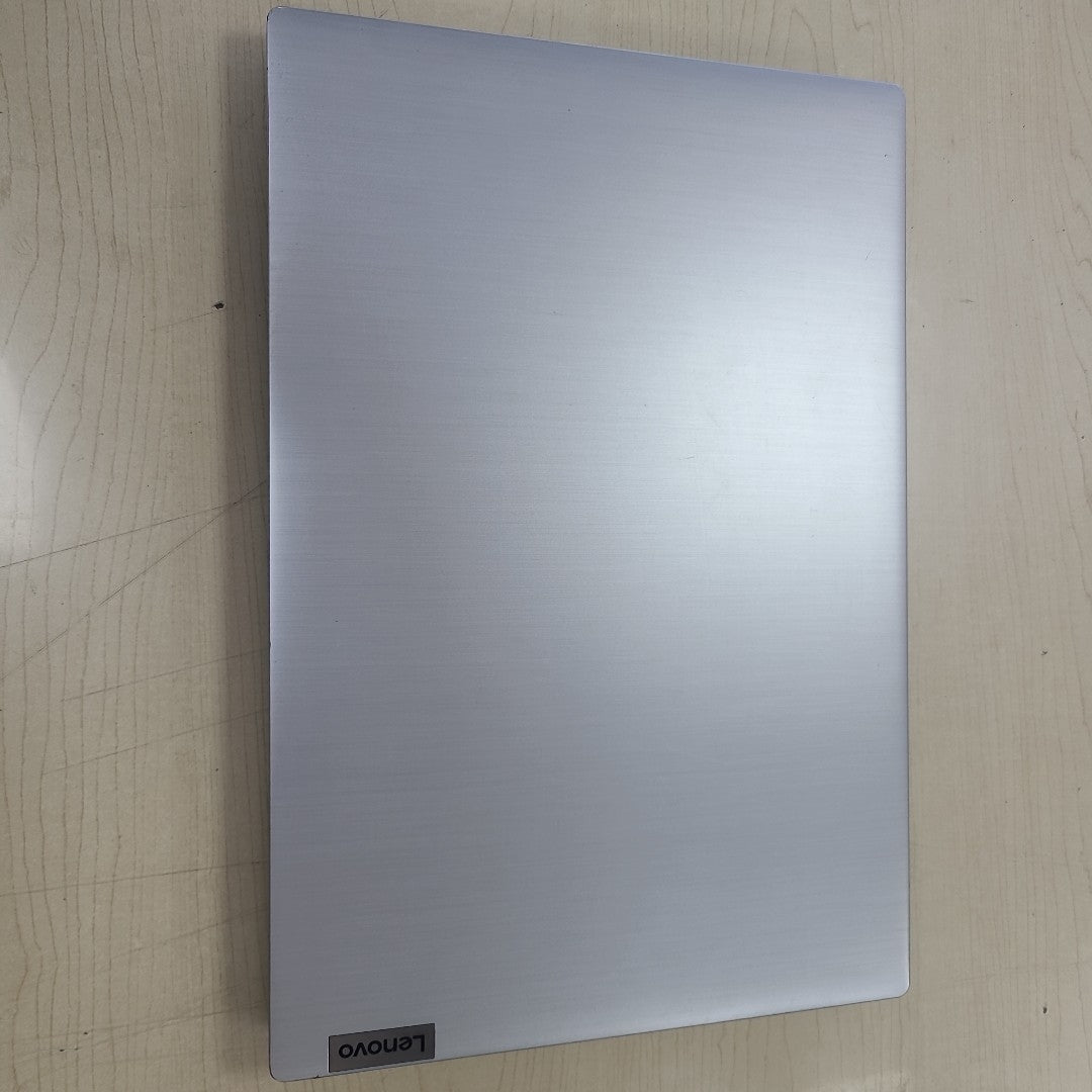 LAPTOP LENOVO IDEAPAD 3 15ADA05 (2022) 1 TB 8 GB RAM (SEMINUEVO)