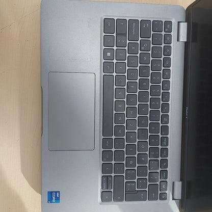 LAPTOP DELL LATITUDE 5540 (2023) 512 GB SSD 16 GB RAM (SEMINUEVO)