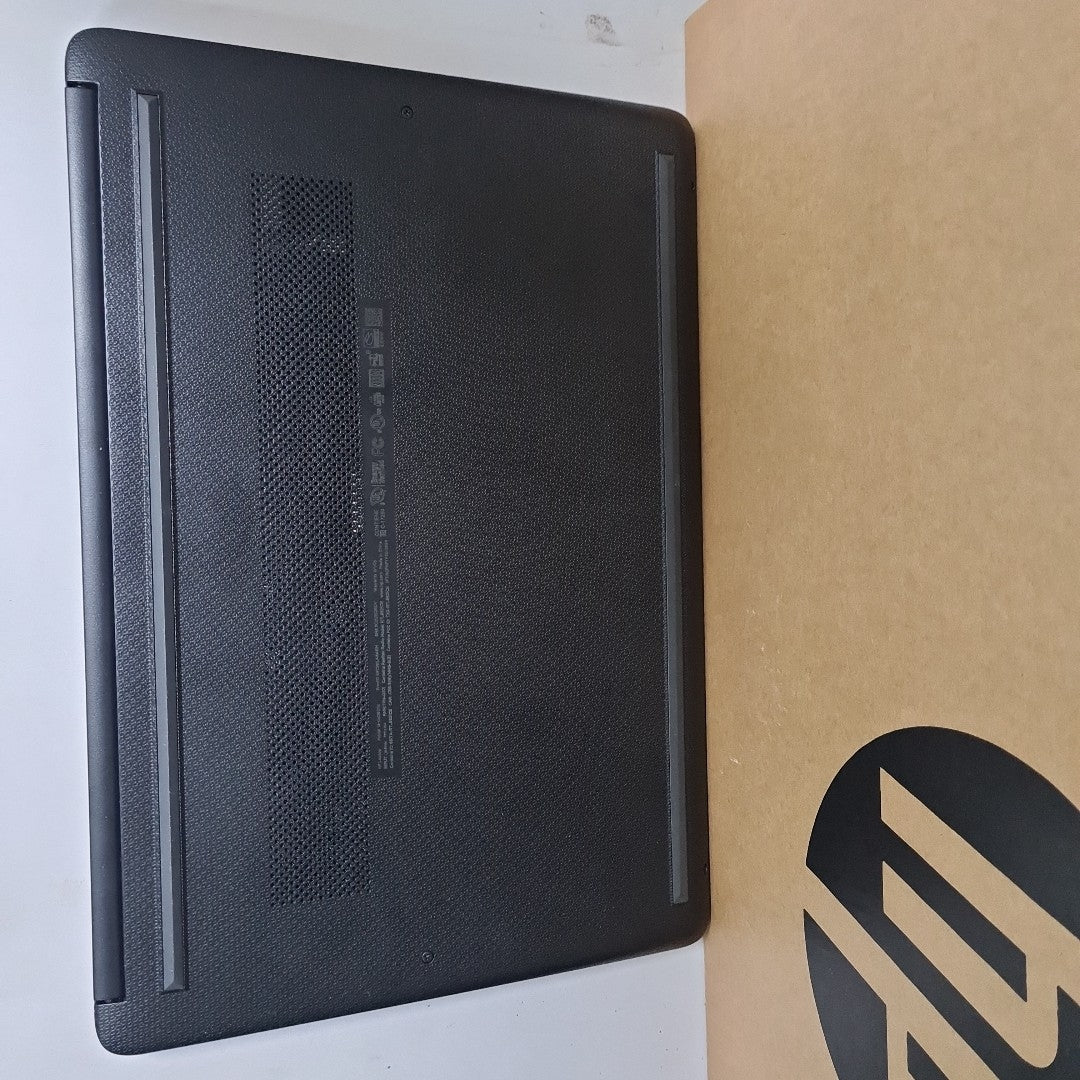 LAPTOP HP 14-DQ0501LA (2022) 256 GB SSD 4 GB RAM (SEMINUEVO)
