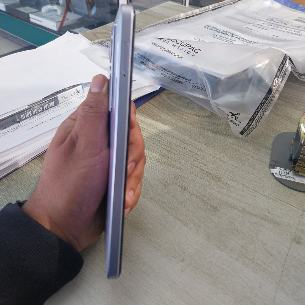 CELULAR OPPO  A79 CPH2557 (2023) 256 GB 8 GB RAM (SEMINUEVO)