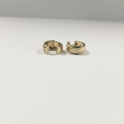 HUGGIES ORO 14K 1.4 (NUEVO)