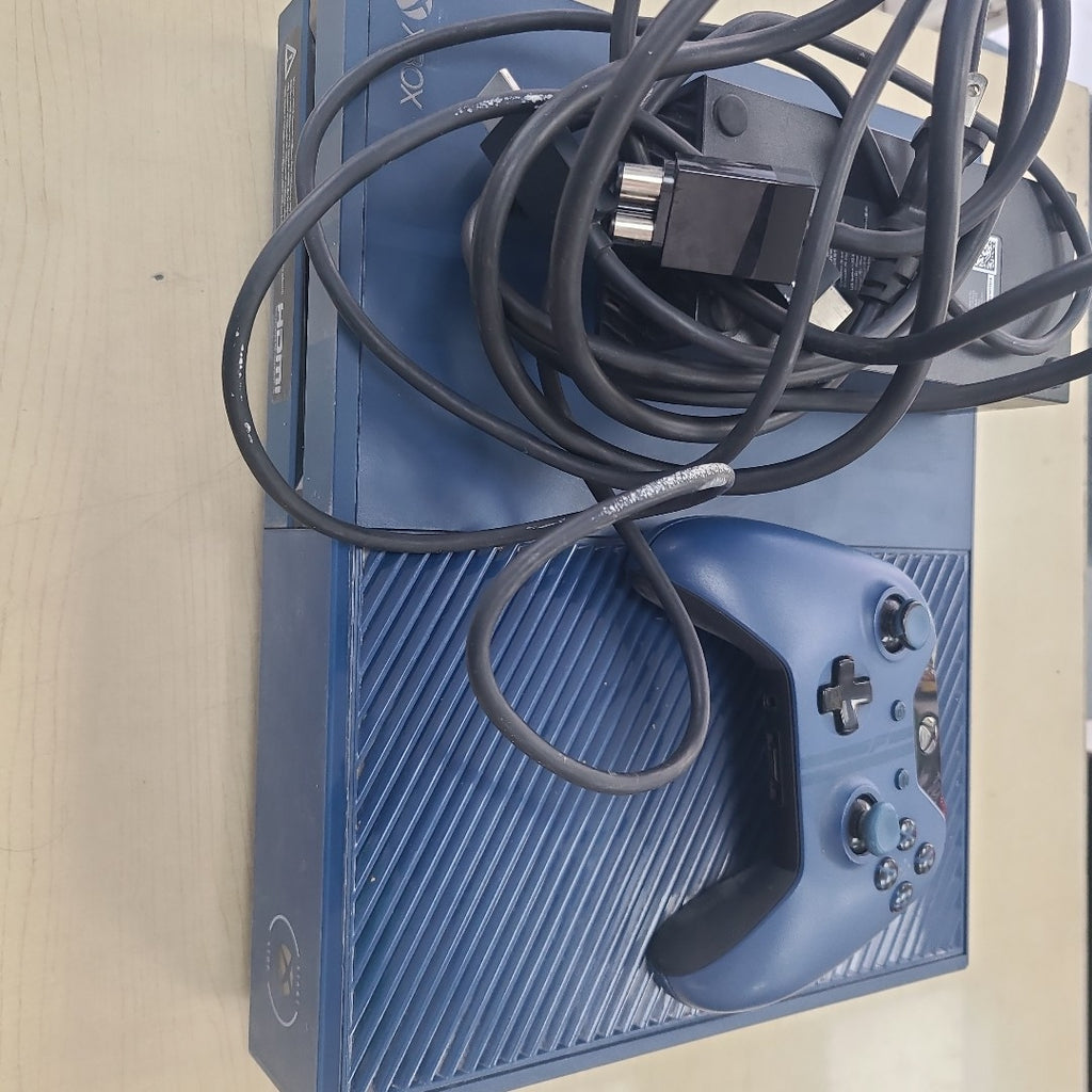 CONSOLA DE VIDEOJUEGO MICROSOFT XBOX ONE 1 TB (SEMINUEVO)