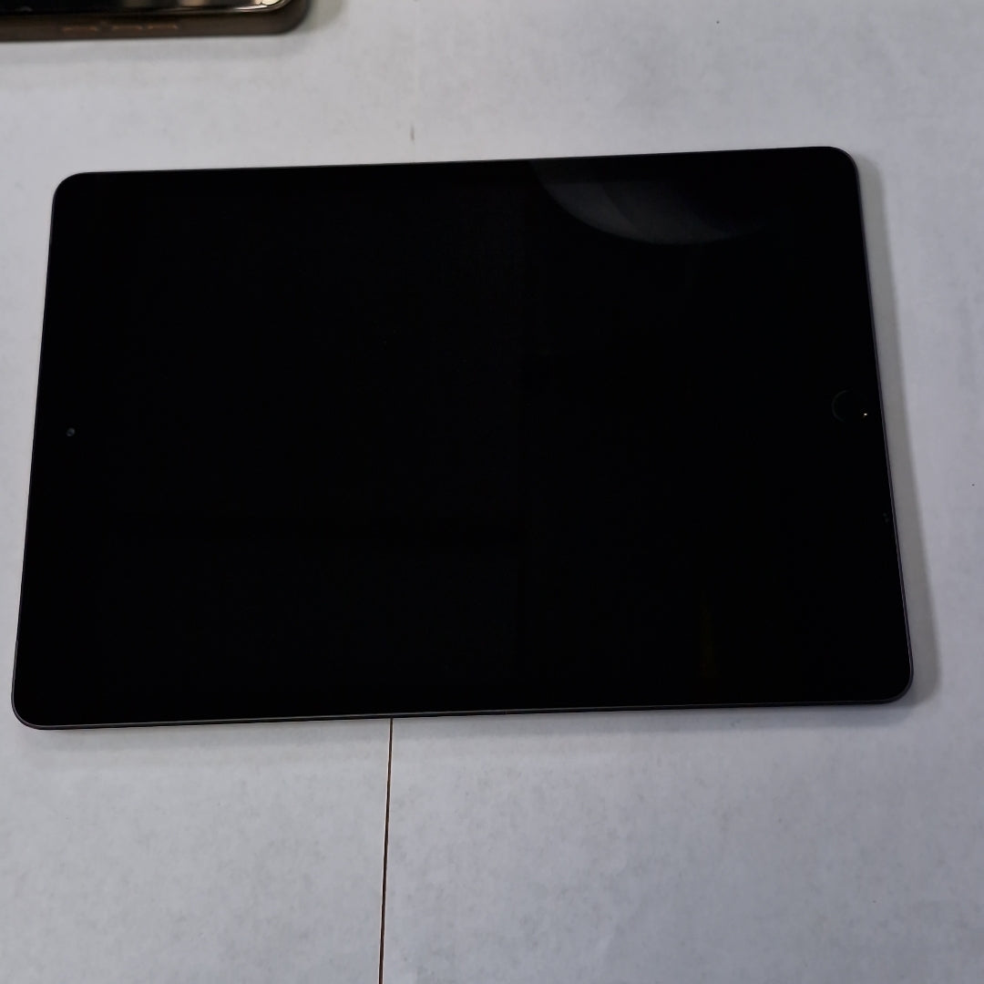 TABLETA APPLE IPAD 8 A2429 128 GB 3 GB RAM (SEMINUEVO)