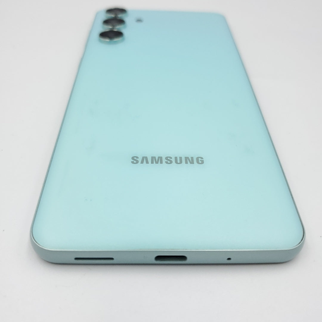 CELULAR SAMSUNG GALAXY M55 SM-M556B (2024) 128 GB 8 GB RAM (SEMINUEVO)