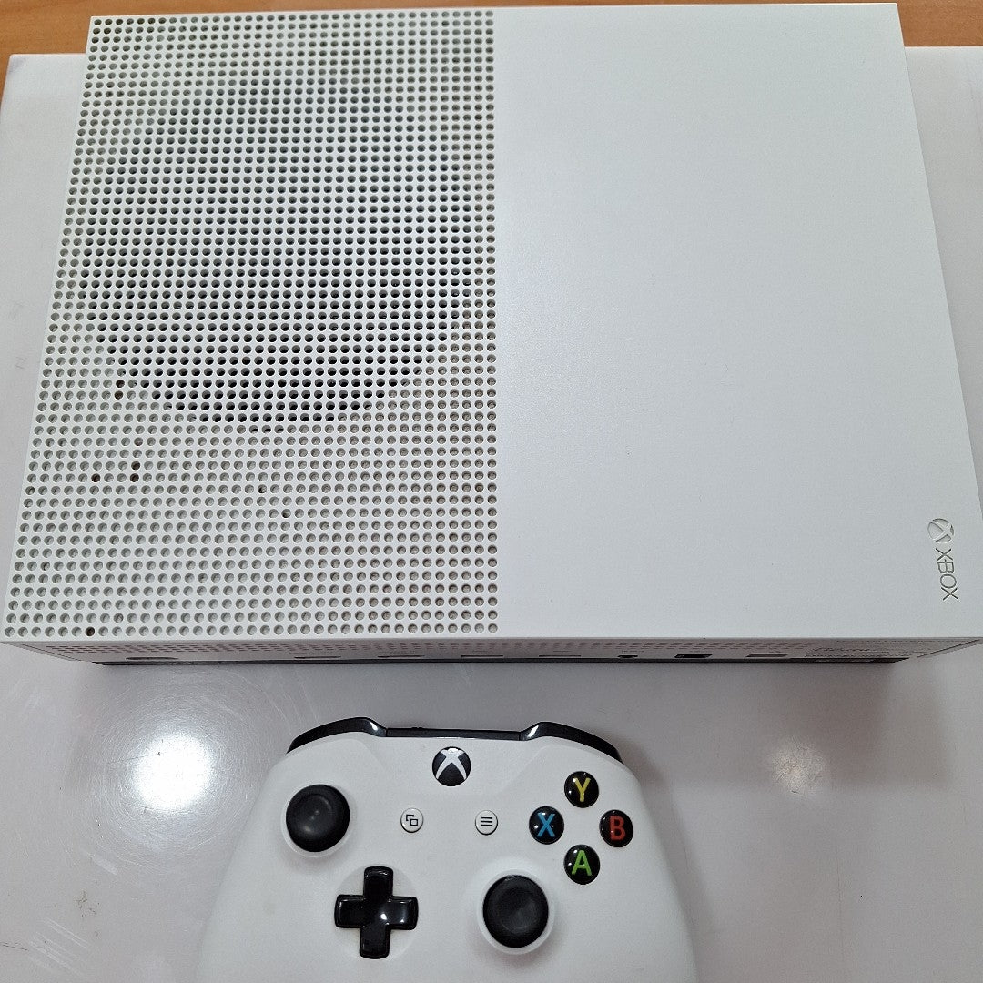 CONSOLA DE VIDEOJUEGO MICROSOFT XBOX ONE S ALL DIGITAL 1 TB (SEMINUEVO)