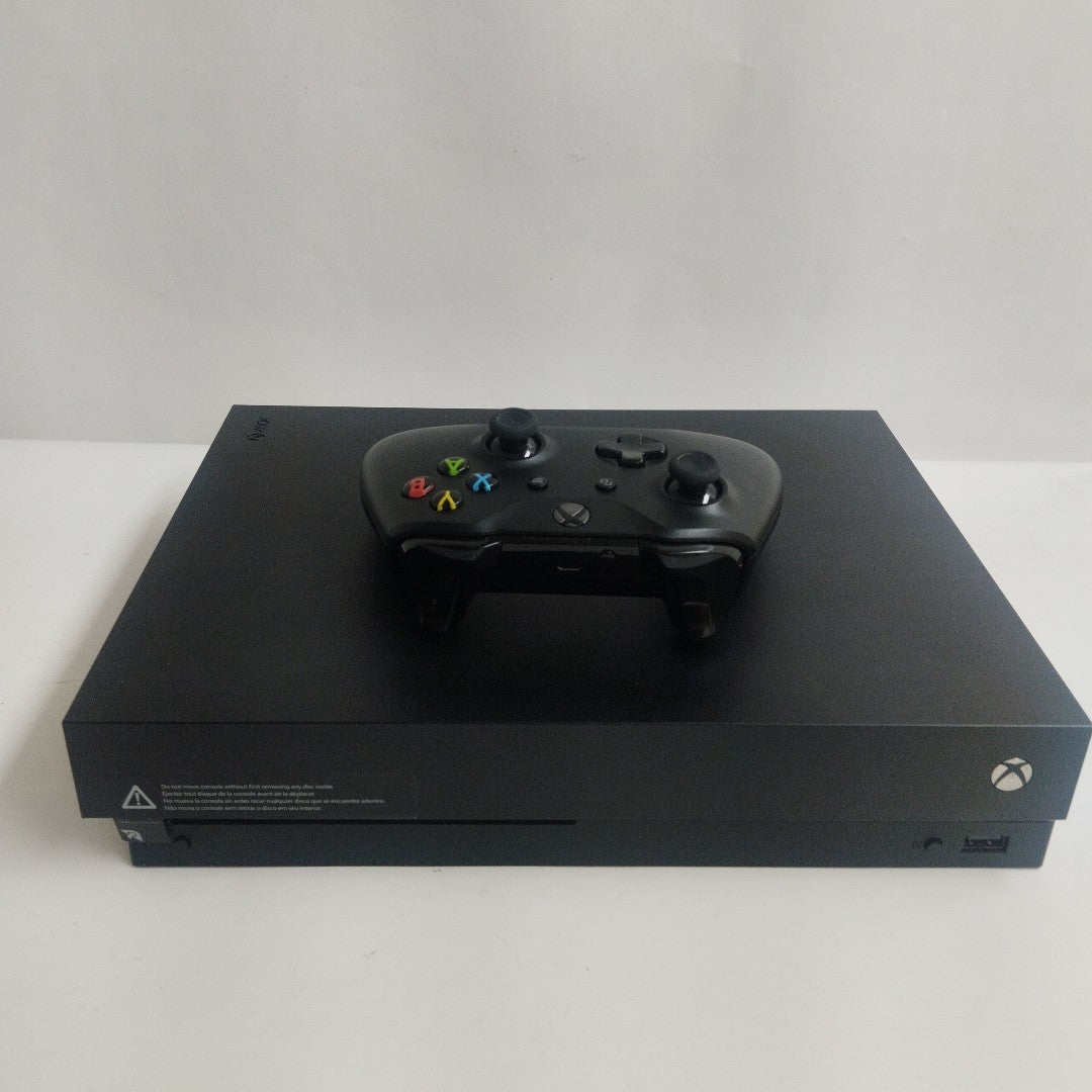 CONSOLA DE VIDEOJUEGO MICROSOFT XBOX ONE X 1 TB (SEMINUEVO)