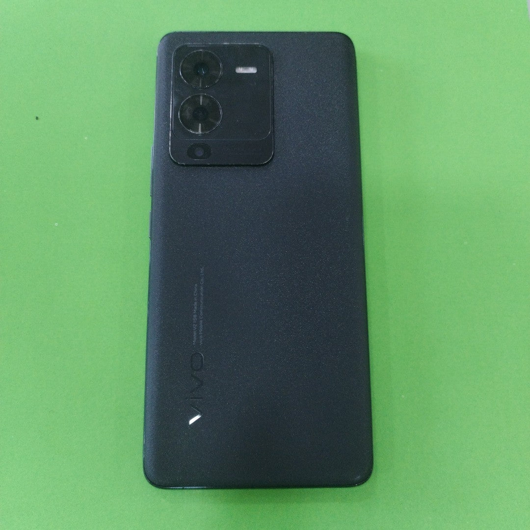 CELULAR VIVO V25 PRO V2158 256 GB 12 GB RAM (SEMINUEVO)
