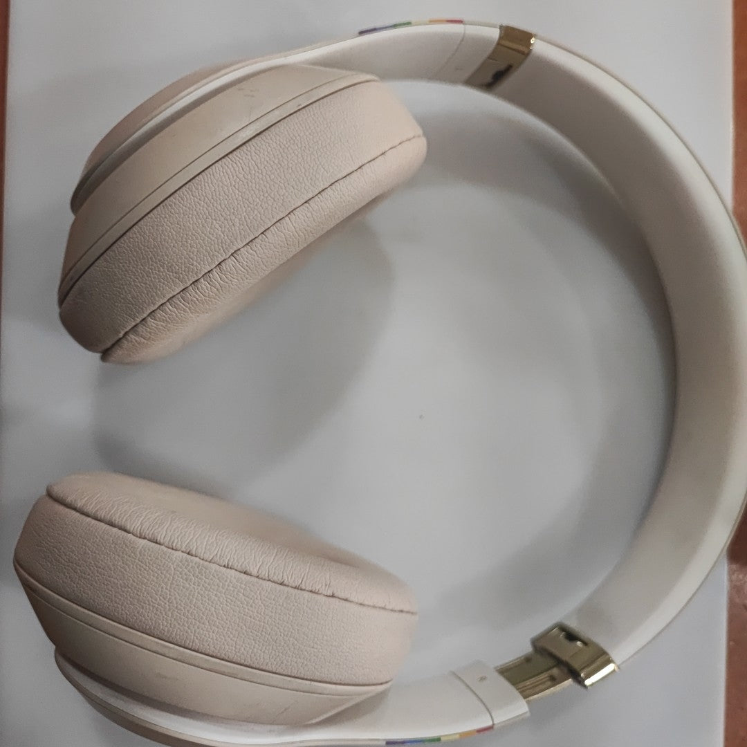 AUDIFONOS BEATS STUDIO 3 INALAMBRICO ON EAR (SEMINUEVO)