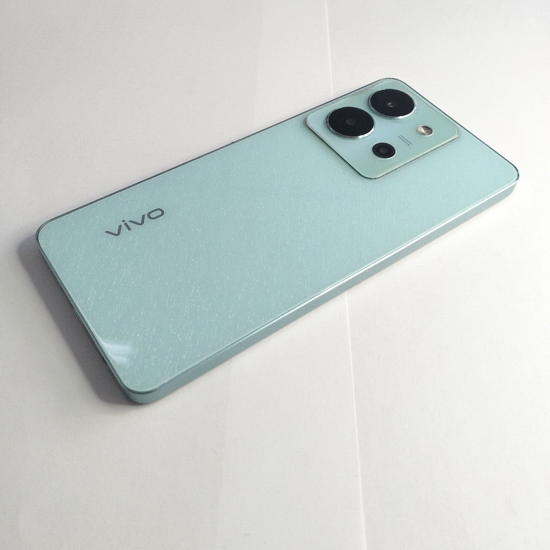 CELULAR VIVO Y36 V2247 128 GB 8 GB RAM (SEMINUEVO)