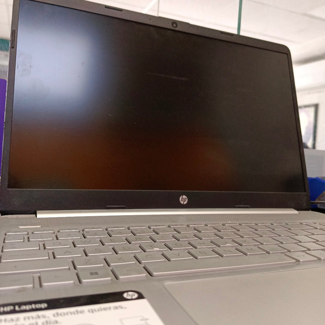LAPTOP HP 15-DY2508LA (2022) 512 GB SSD 8 GB RAM (SEMINUEVO)