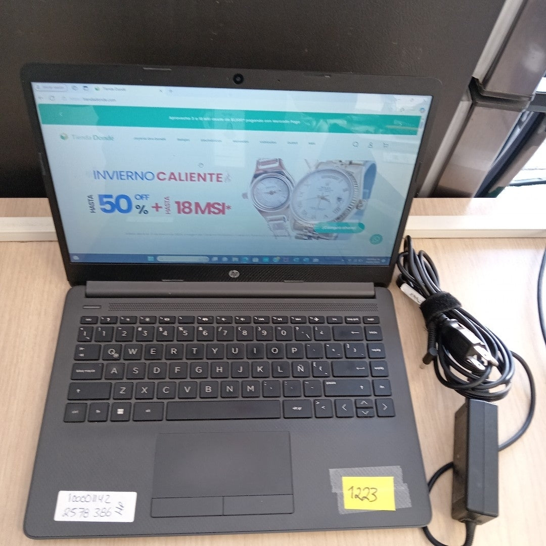 LAPTOP HP 14-CF2517LA (2022) 1 TB 8 GB RAM (SEMINUEVO)