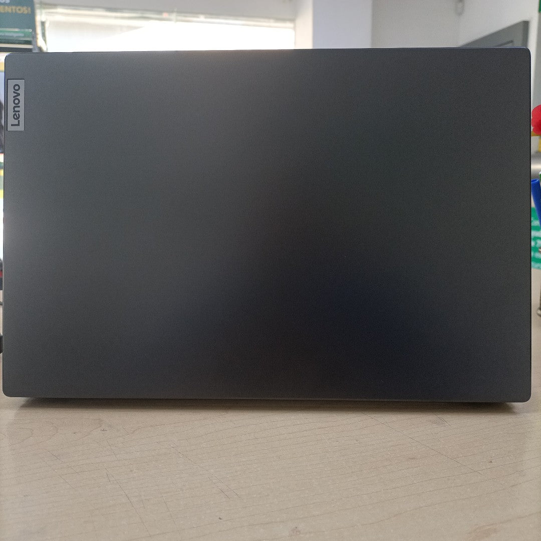 LAPTOP LENOVO V14 G2 ITL (2022) 256 GB SSD 8 GB RAM (SEMINUEVO)