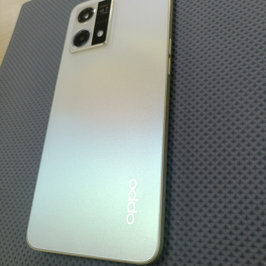 CELULAR OPPO  RENO7 CPH2363 (2022) 256 GB 8 GB RAM (SEMINUEVO)