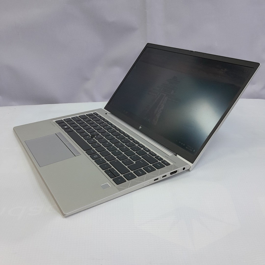 LAPTOP HP ELITEBOOK 840 G7 (2022) 256 GB SSD 8 GB RAM (SEMINUEVO)
