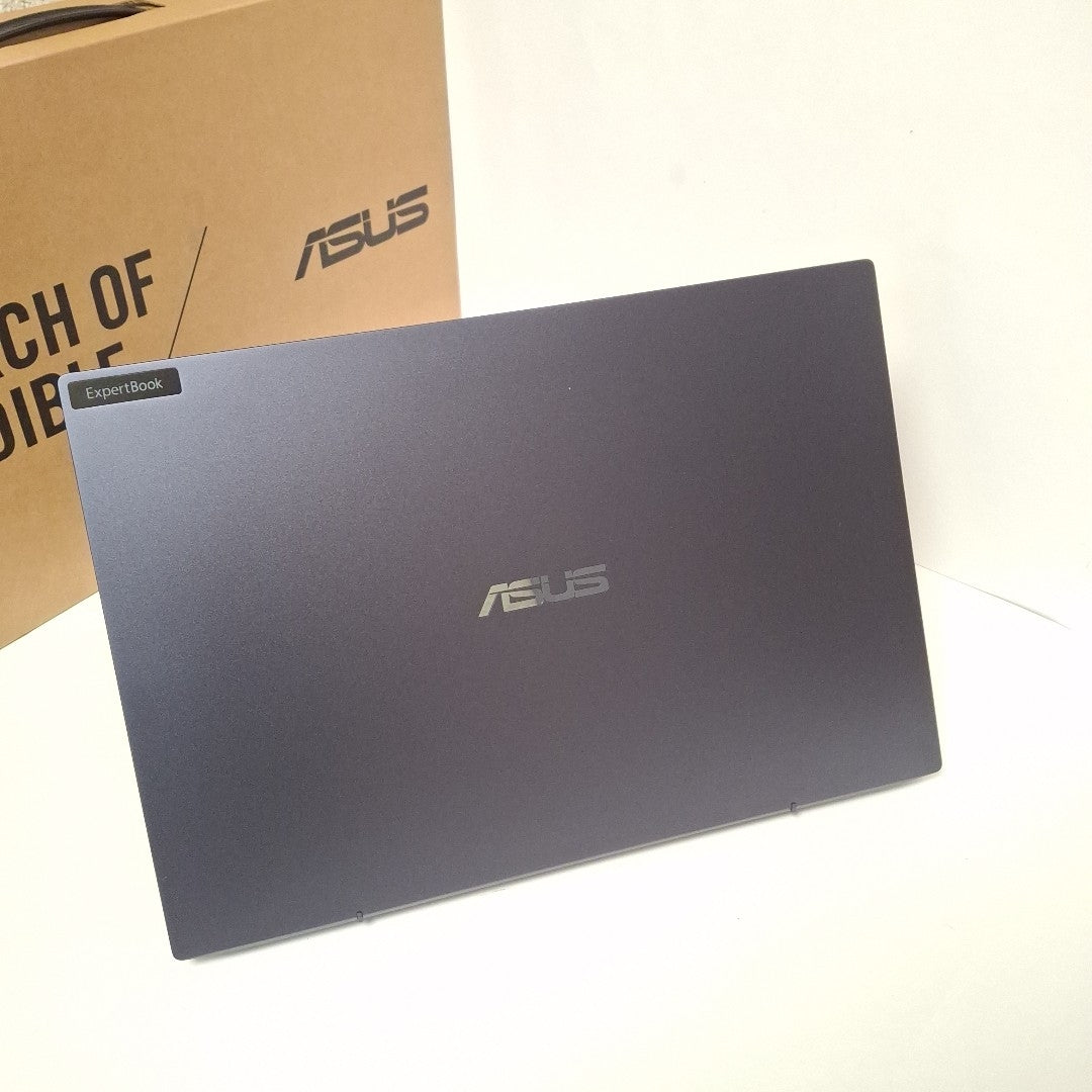 LAPTOP ASUS EXPERTBOOK B5402CBA-158G512-P1 (2023) 512 GB SSD 8 GB RAM (SEMINUEVO)