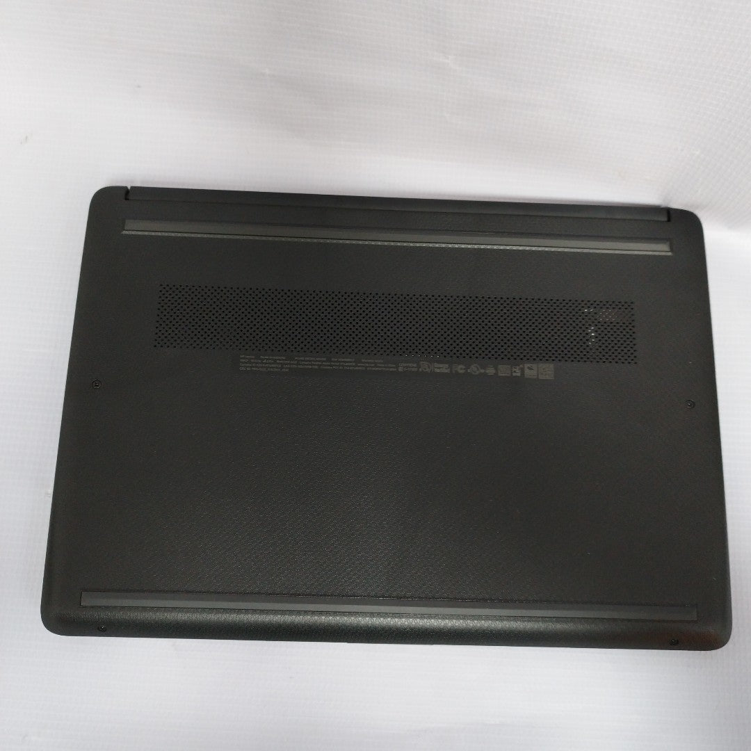 LAPTOP HP 14-DQ0501LA (2022) 256 GB SSD 4 GB RAM (SEMINUEVO)