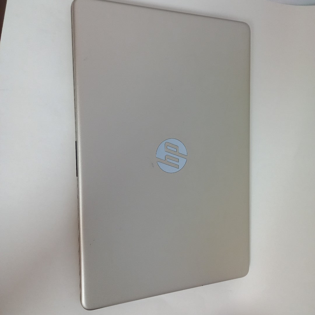 LAPTOP HP 15-EF2505LA (2023) 512 GB SSD 8 GB RAM (SEMINUEVO)