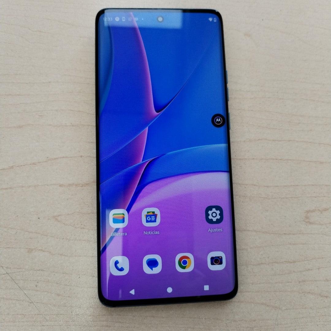 CELULAR MOTOROLA EDGE 40 XT2303-2 (2023) 256 GB 8 GB RAM (SEMINUEVO)