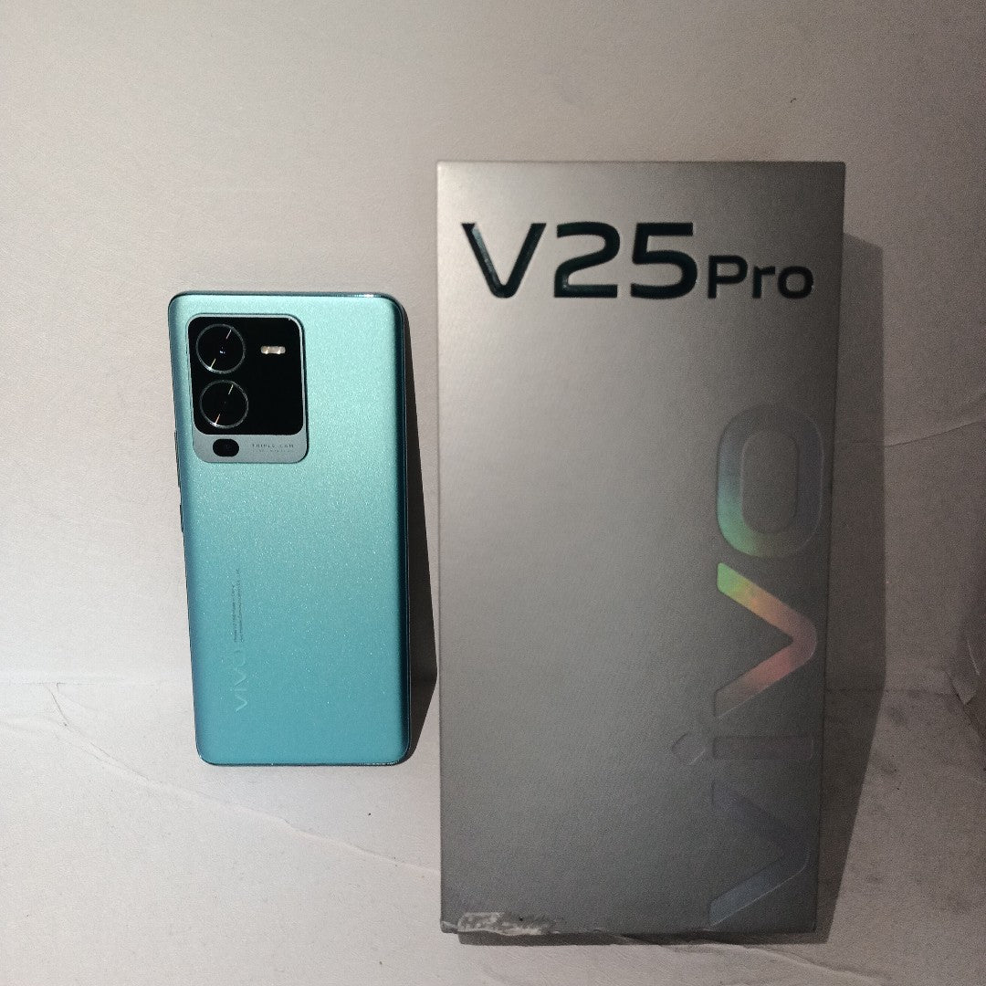 CELULAR VIVO V25 PRO V2158 256 GB 12 GB RAM (SEMINUEVO)