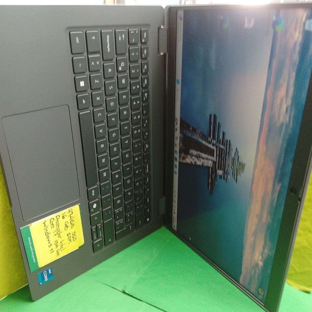 LAPTOP DELL LATITUDE 3450 (2024) 512 GB SSD 16 GB RAM (SEMINUEVO)