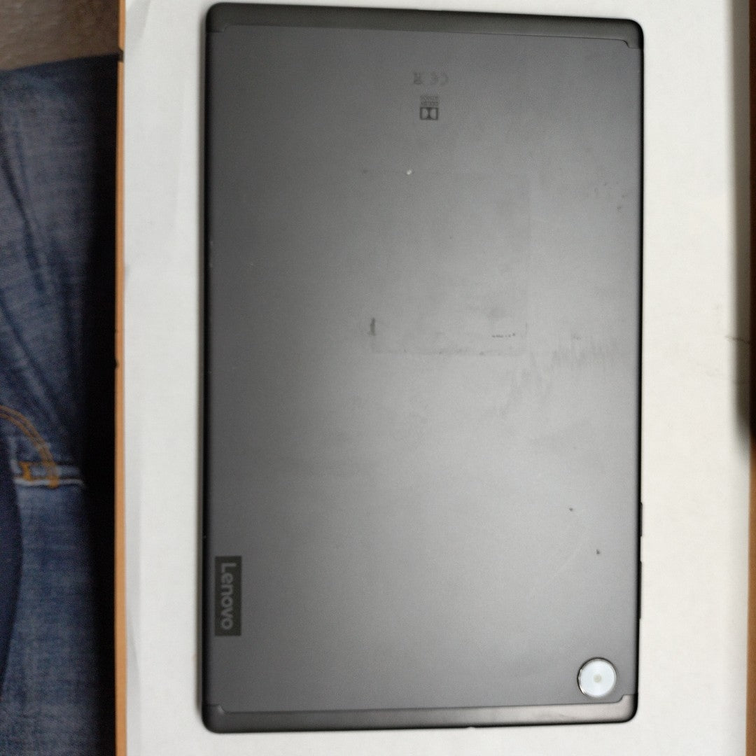 TABLETA LENOVO TAB M10 HD 2 TB-X306X 64 GB 4 GB RAM (SEMINUEVO)