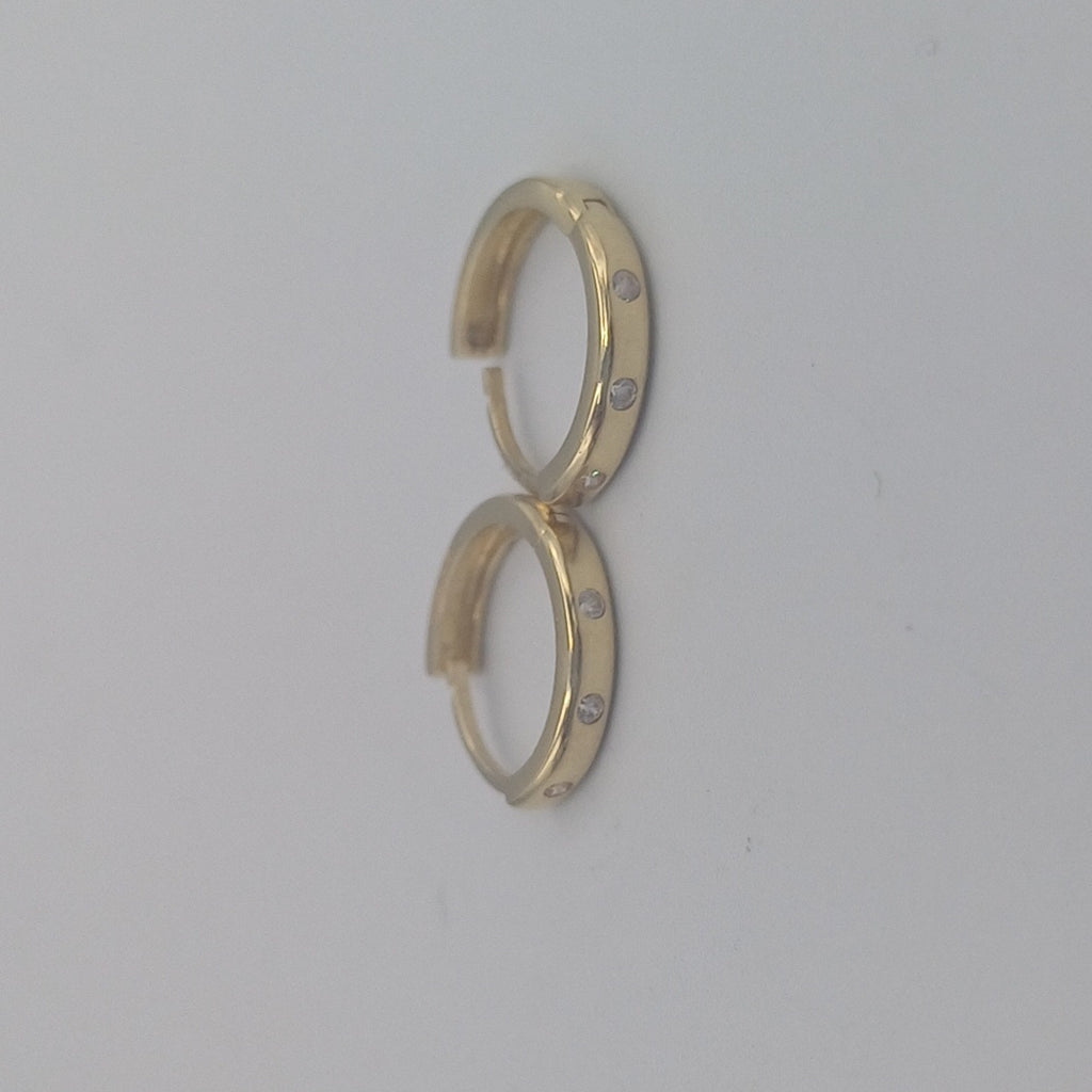 HUGGIES ORO 14K 1.5 (NUEVO)