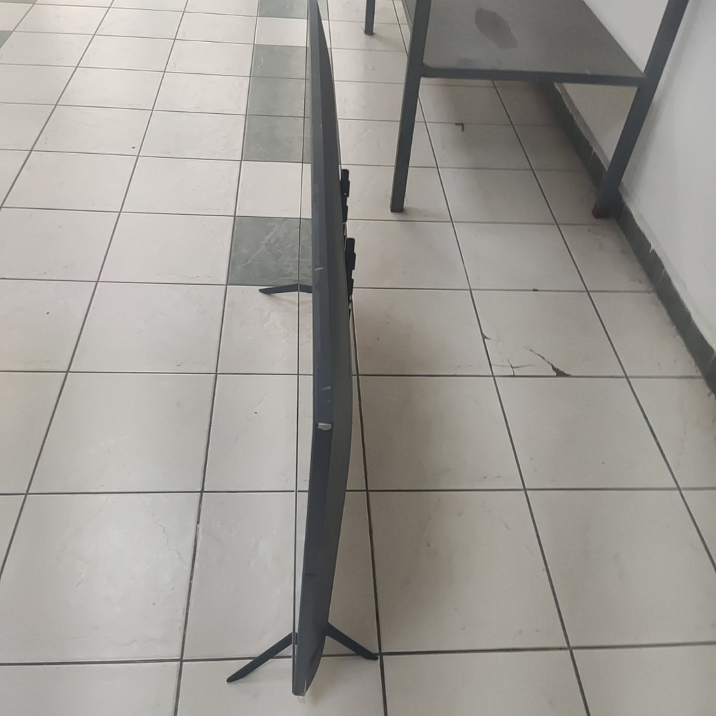 PANTALLA SAMSUNG UN50AU7000F (2023) 50" LED 4K (SEMINUEVO)