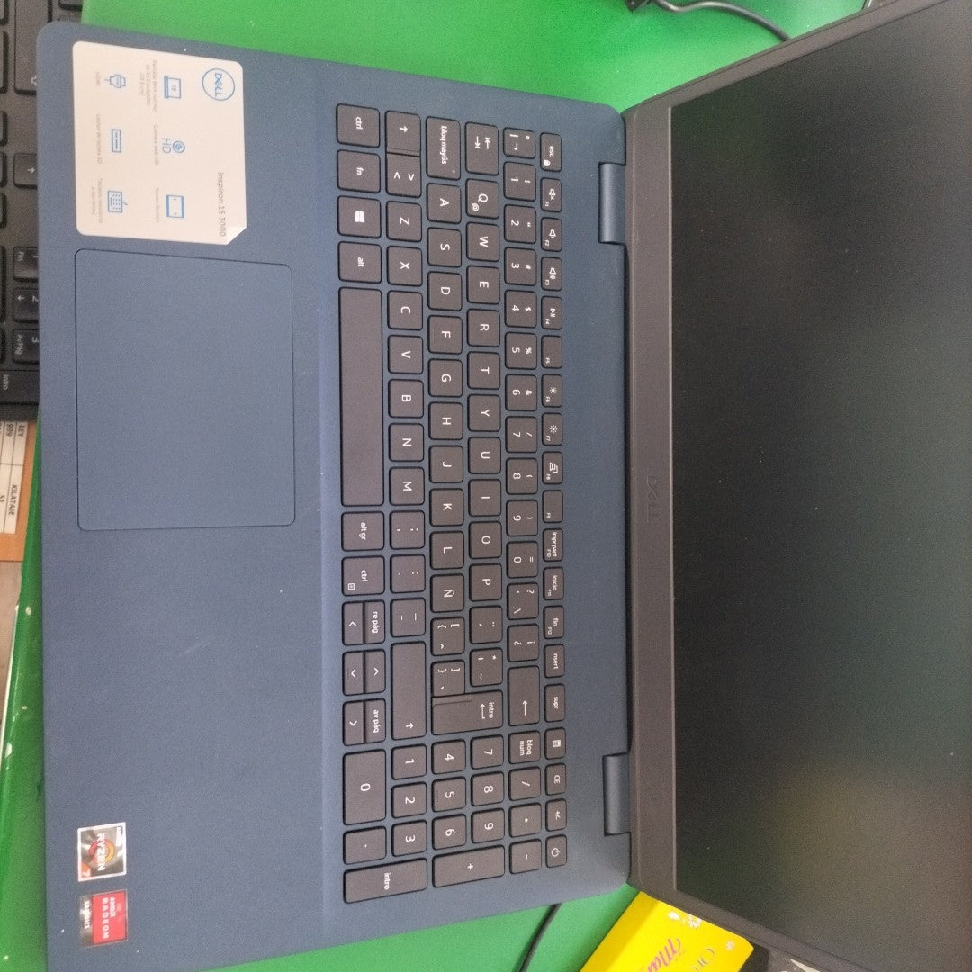 LAPTOP DELL INSPIRON 15 3505 (2021) 512 GB SSD 8 GB RAM (SEMINUEVO)