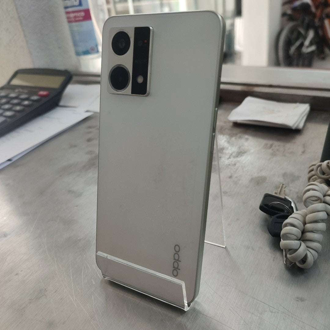 CELULAR OPPO  RENO7 CPH2363 (2022) 256 GB 8 GB RAM (SEMINUEVO)