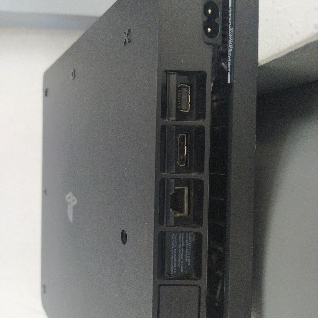 CONSOLA DE VIDEOJUEGO SONY PS4 SLIM 1 TB (SEMINUEVO)