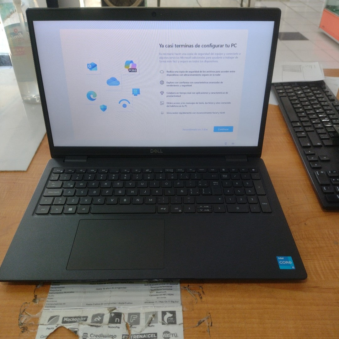 LAPTOP DELL LATITUDE 3520 (2022) 256 GB SSD 8 GB RAM (SEMINUEVO)