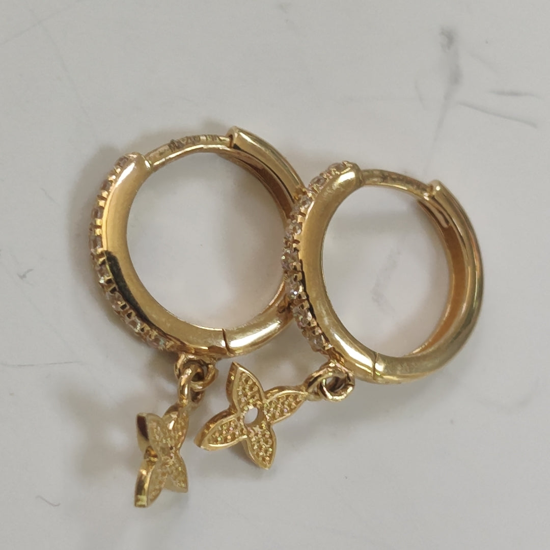 HUGGIES ORO 14K 1.9 (NUEVO)