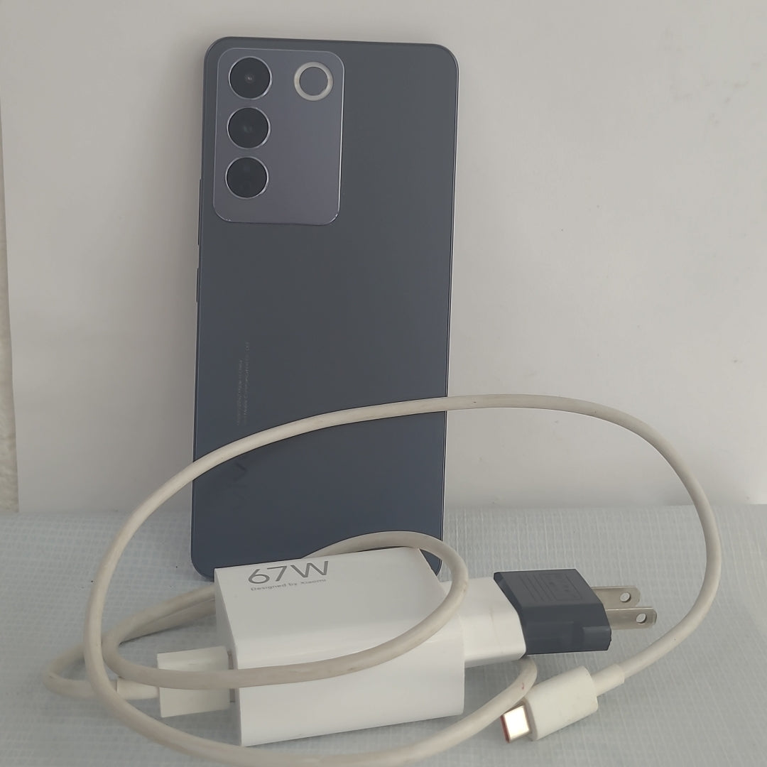 CELULAR VIVO V25 PRO V2158 256 GB 12 GB RAM (SEMINUEVO)