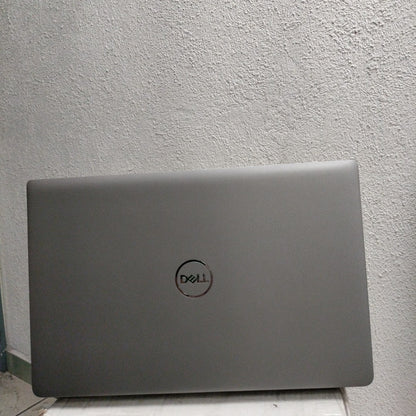 LAPTOP DELL LATITUDE 5550 (2024) 512 GB SSD 32 GB RAM (SEMINUEVO)
