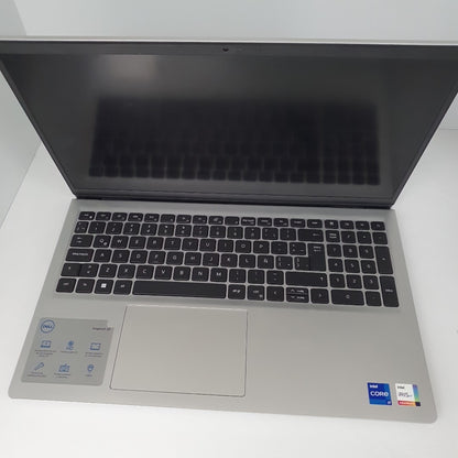 LAPTOP DELL INSPIRON 15 3520 (2024) 512 GB SSD 16 GB RAM (SEMINUEVO)