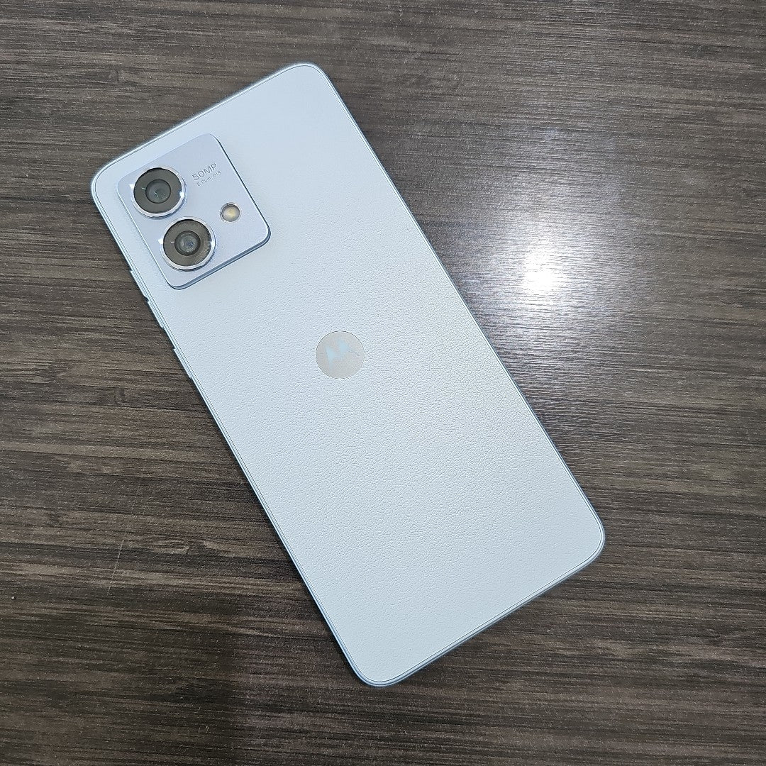 CELULAR MOTOROLA MOTO G84 XT2347-1 (2023) 256 GB 8 GB RAM (SEMINUEVO)