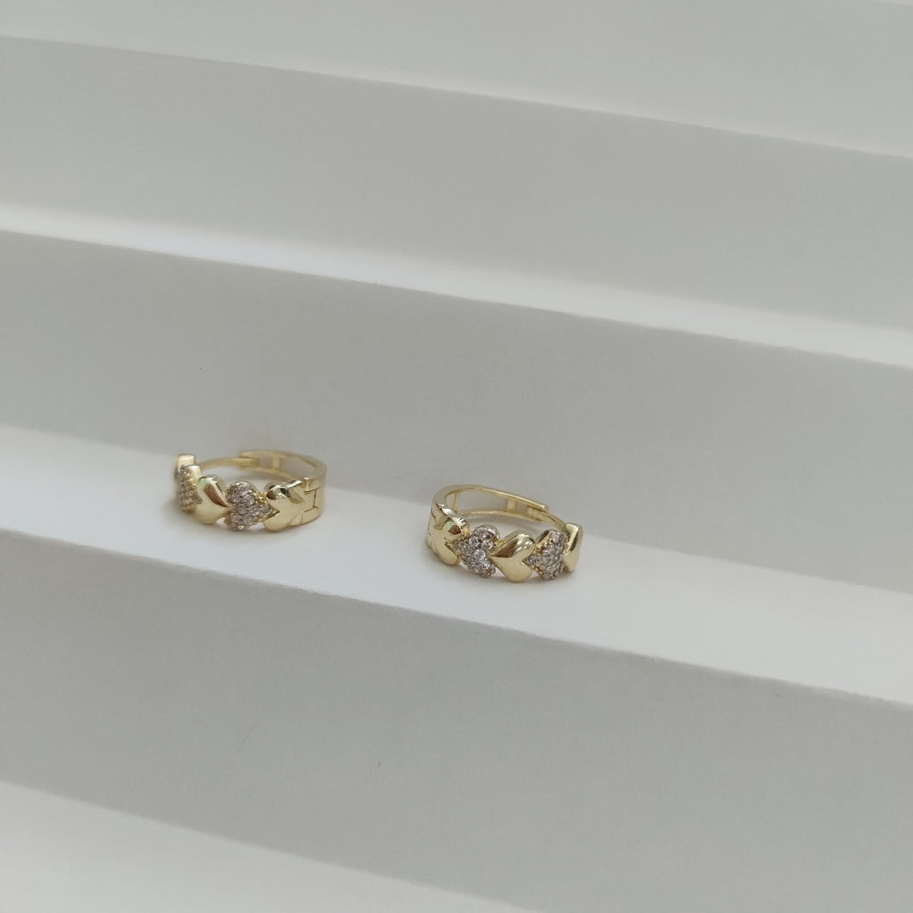 HUGGIES ORO 14K 2.7 (NUEVO)
