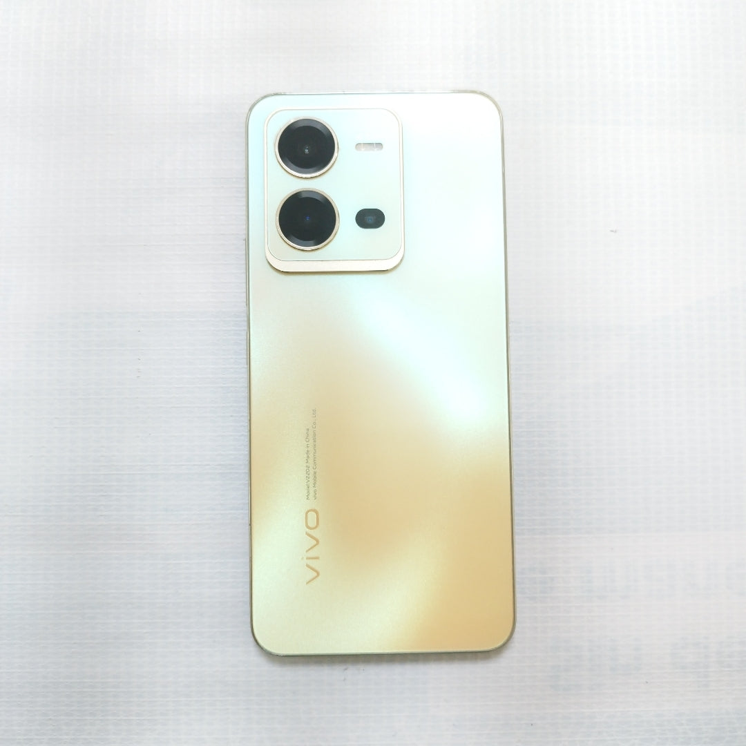 CELULAR VIVO V25 V2202 128 GB 8 GB RAM (SEMINUEVO)