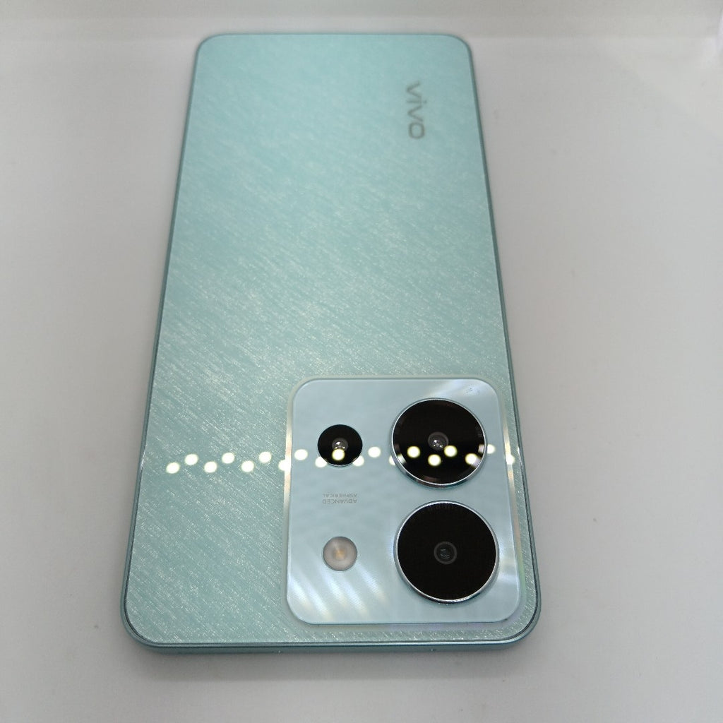 CELULAR VIVO Y36 V2247 256 GB 8 GB RAM (SEMINUEVO)