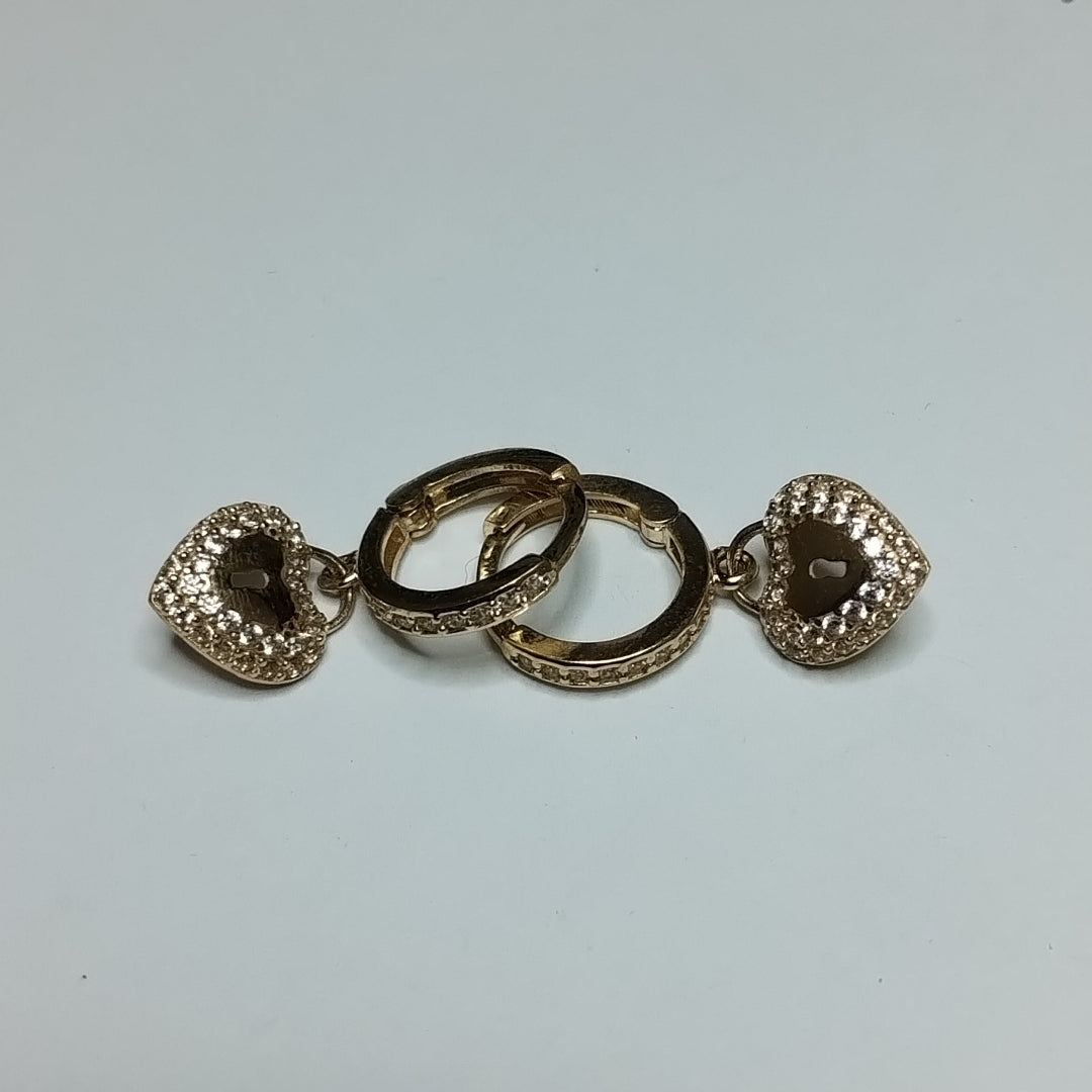 HUGGIES ORO 14K 2.8 (NUEVO)
