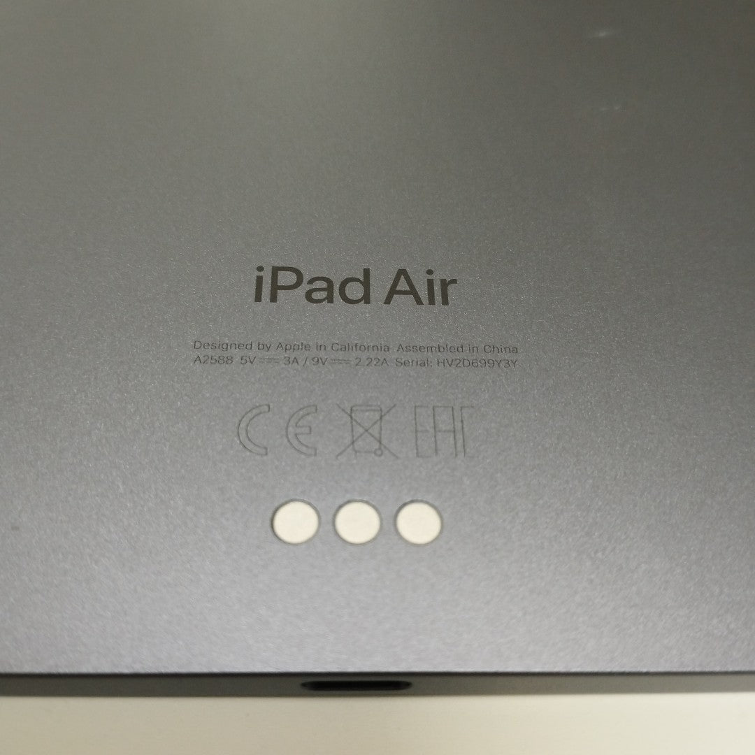 TABLETA APPLE IPAD AIR 5 A2588 256 GB 8 GB RAM (SEMINUEVO)