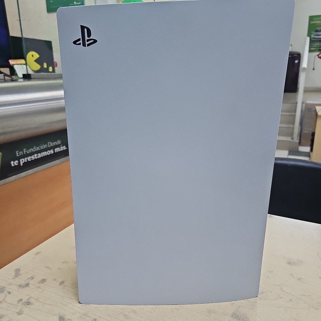 CONSOLA DE VIDEOJUEGO SONY PS5 825 SSD (SEMINUEVO)
