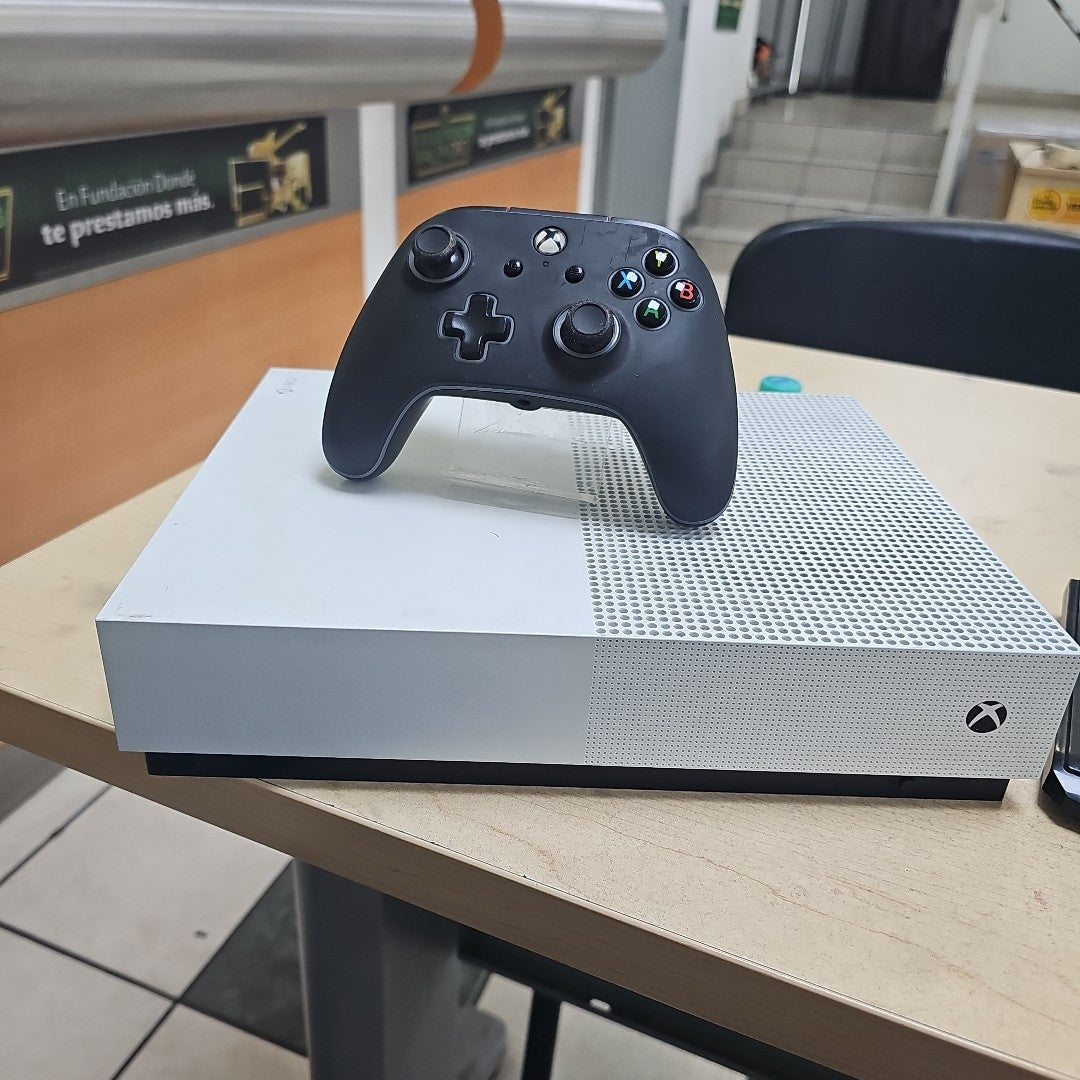 CONSOLA DE VIDEOJUEGO MICROSOFT XBOX ONE S ALL DIGITAL 1 TB (SEMINUEVO)