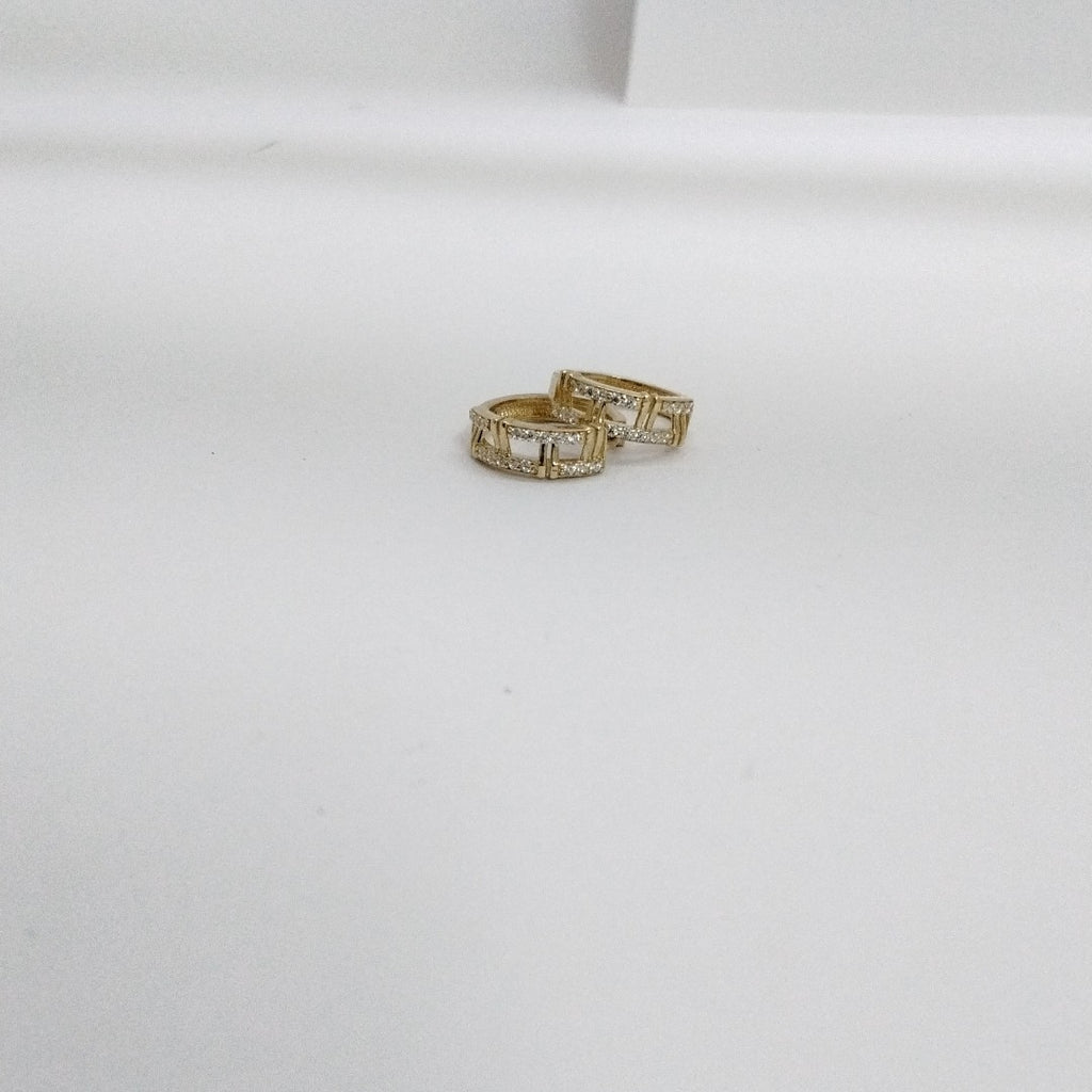 HUGGIES ORO 14K 2.6 (NUEVO)