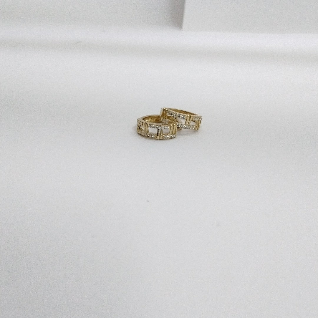 HUGGIES ORO 14K 2.6 (NUEVO)