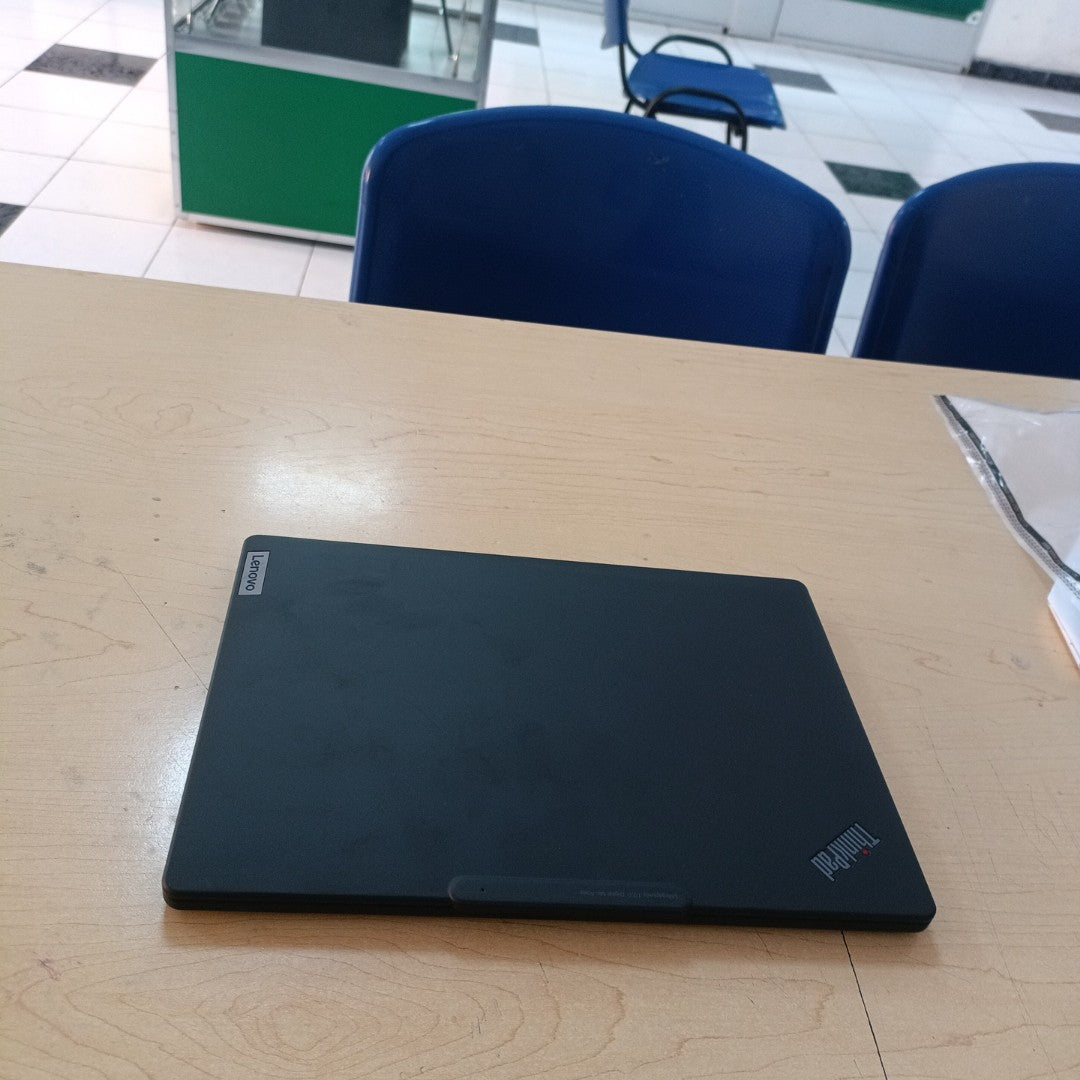 LAPTOP LENOVO THINKPAD L14 GEN 3 (2022) 512 GB SSD 16 GB RAM (SEMINUEVO)
