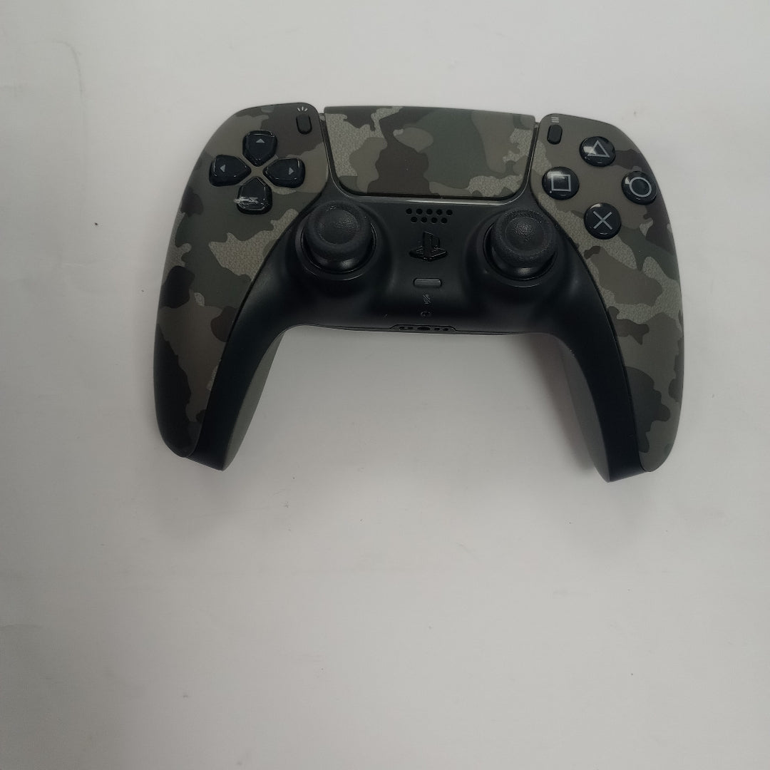 CONSOLA DE VIDEOJUEGO SONY PS5 825 SSD (SEMINUEVO)
