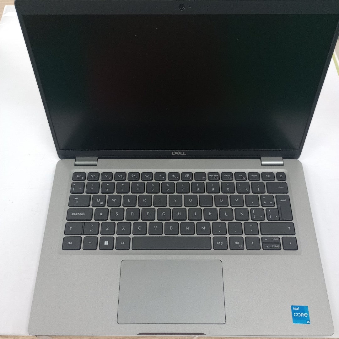 LAPTOP DELL LATITUDE 5430 (2023) 256 GB SSD 16 GB RAM (SEMINUEVO)