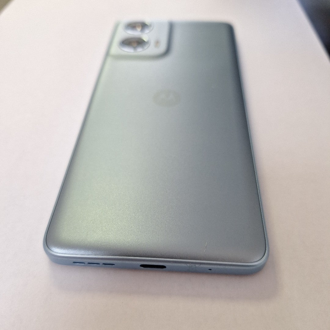 CELULAR MOTOROLA MOTO G24 POWER XT2425-1 (2024) 256 GB 8 GB RAM (SEMINUEVO)