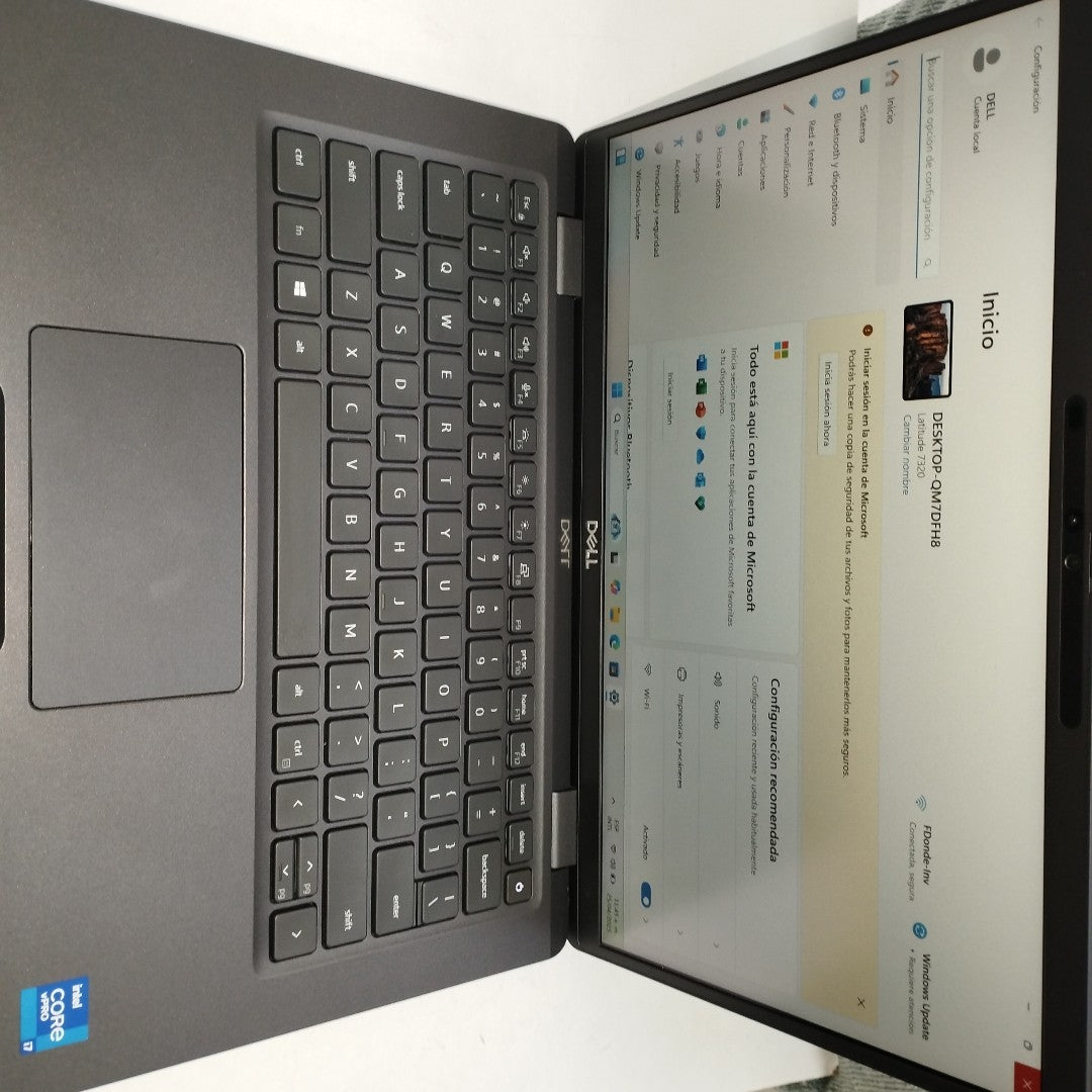 LAPTOP DELL LATITUDE 7320 DETACHABLE (2022) 256 GB SSD 16 GB RAM (SEMINUEVO)